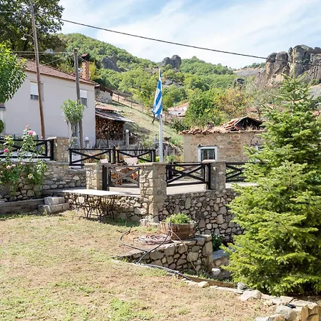 Doukas فيلة